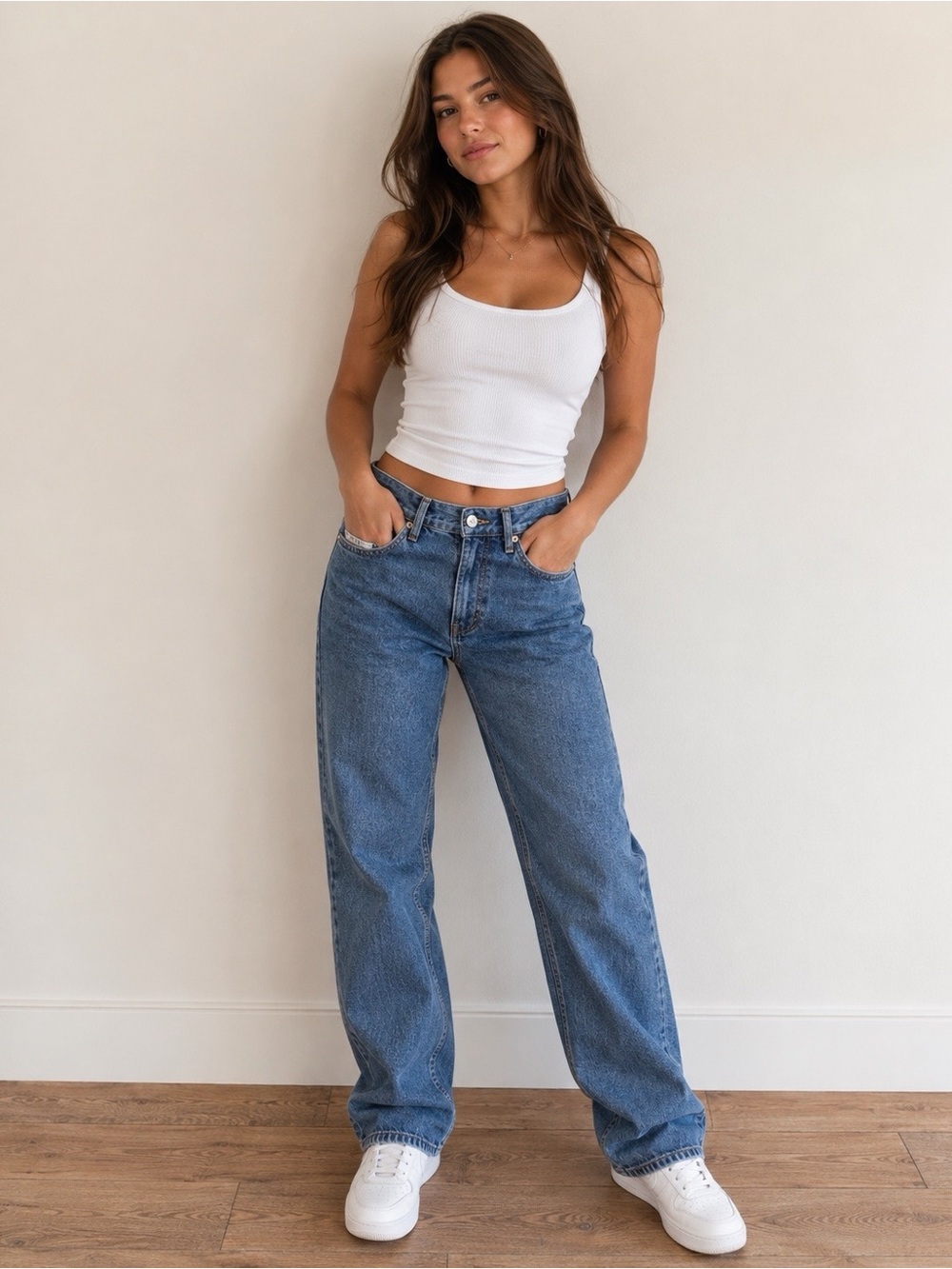 Guess Women's Boot Cut Jeans - Blue Wash - size 25
